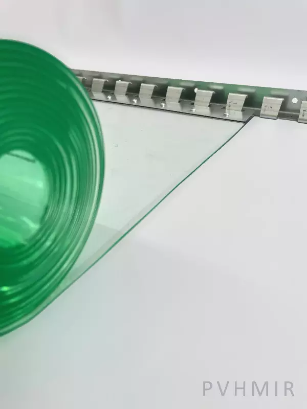 ПВХ завеса рефрижератора 2x2,1м. Морозостойкая, готовый комплект